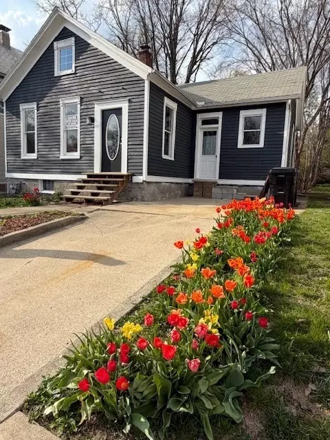 604 E Market St, Bloomington, IL 61701