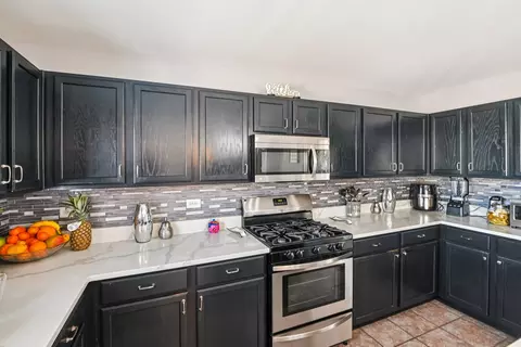 Kitchen - 2707 Cedar Breaks Ct, Plainfield, IL 60586 photo 5 of 5
