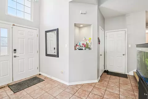 Entry Way - 2707 Cedar Breaks Ct, Plainfield, IL 60586 photo 1 of 2