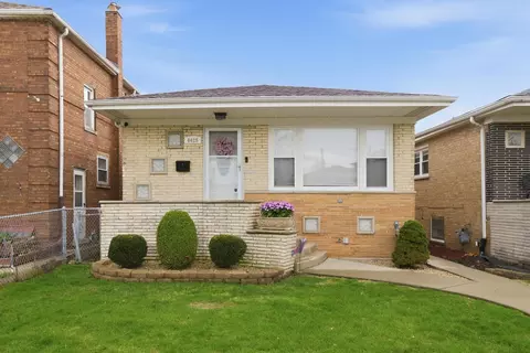 6425 W 64th St, Chicago, IL 60638