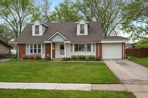 Exterior - 575 Jamison Ln, Hoffman Estates, IL 60169 photo 2 of 8