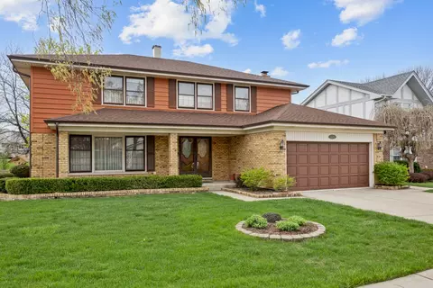 1274 Biscayne Dr, Elk Grove Village, IL 60007