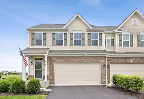 1010 Sears Cir, Elburn, IL 60119