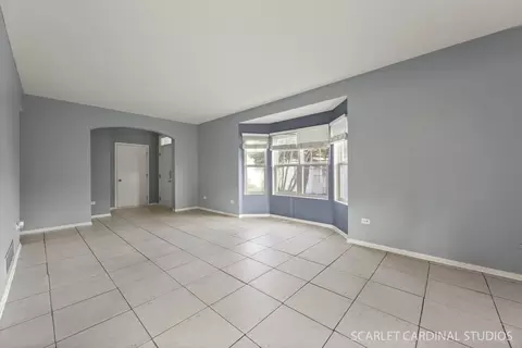 Living - 1190 Delta Dr #101A, Elgin, IL 60123 photo 2 of 2