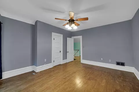 Bedroom - 268 Seneca St, Elgin, IL 60120 photo 1 of 2
