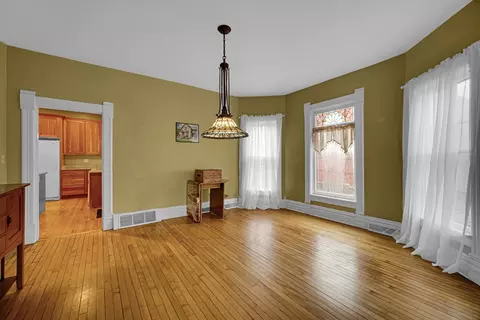 Dining - 268 Seneca St, Elgin, IL 60120 photo 1 of 1