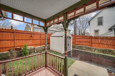 Exterior - 268 Seneca St, Elgin, IL 60120 photo 4 of 5