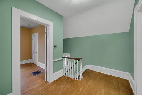 Entry Way - 268 Seneca St, Elgin, IL 60120 photo 1 of 1