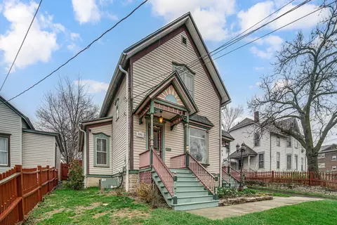 Exterior - 268 Seneca St, Elgin, IL 60120 photo 3 of 5