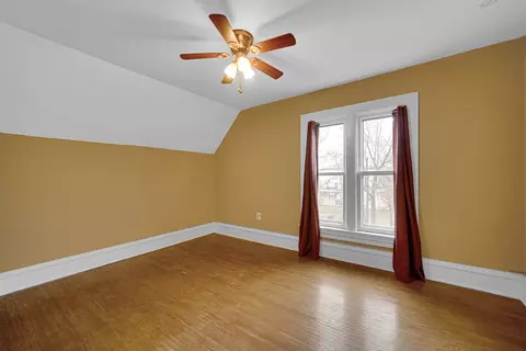 Bedroom - 268 Seneca St, Elgin, IL 60120 photo 2 of 2