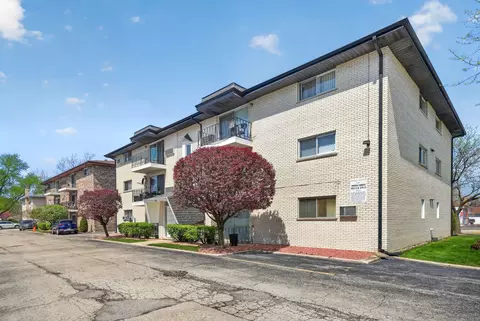 4929 W 87th St #1SE, Oak Lawn, IL 60453