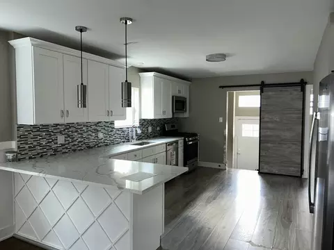 Kitchen - 1757 E 71st Pl, Chicago, IL 60649 photo 1 of 3