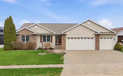 617 N 6th Street Cir, Princeton, IA 52768