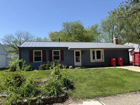 601 Ridgewood Ct, Champaign, IL 61821