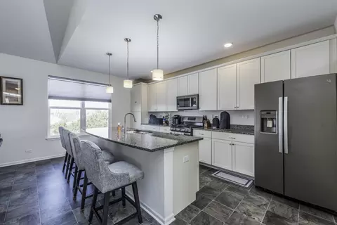 2214 Truman Trl, Mchenry, IL 60051 photo 5