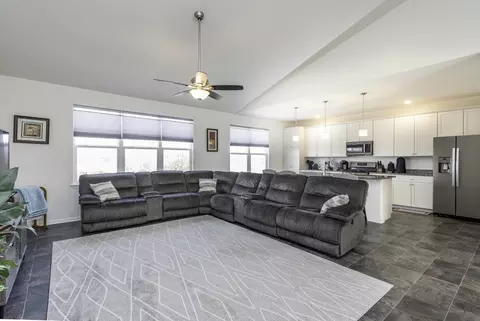 2214 Truman Trl, Mchenry, IL 60051 photo 9
