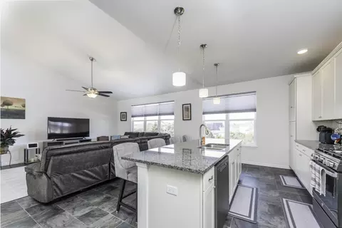 2214 Truman Trl, Mchenry, IL 60051 photo 4