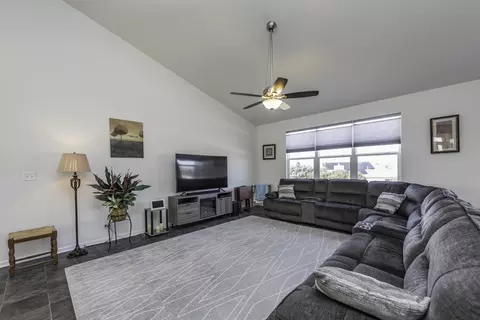 2214 Truman Trl, Mchenry, IL 60051 photo 12