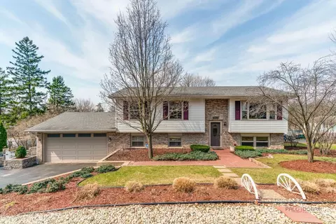 24731 W Orchard Pl, Round Lake Heights, IL 60073