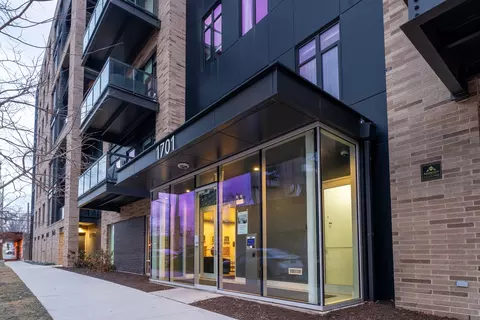 1701 W Webster Ave #605, Chicago, IL 60614