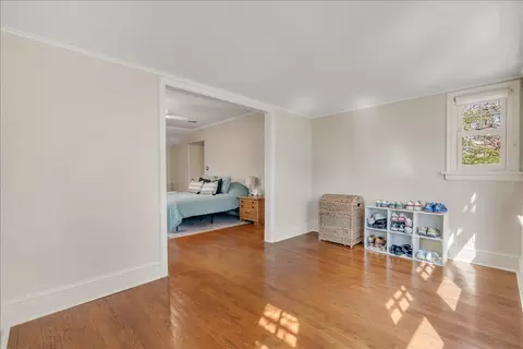 Bedroom - 1726 27th St, Moline, IL 61265 photo 4 of 13