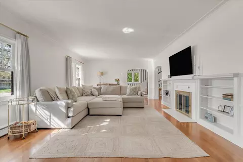 Living - 1726 27th St, Moline, IL 61265 photo 1 of 2