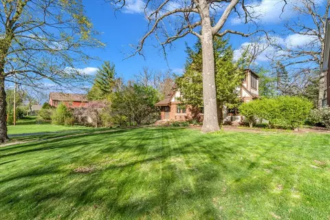 Exterior - 1726 27th St, Moline, IL 61265 photo 3 of 9