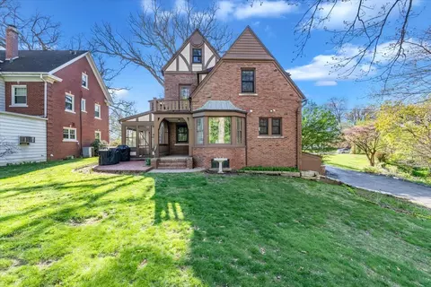 Exterior - 1726 27th St, Moline, IL 61265 photo 8 of 9