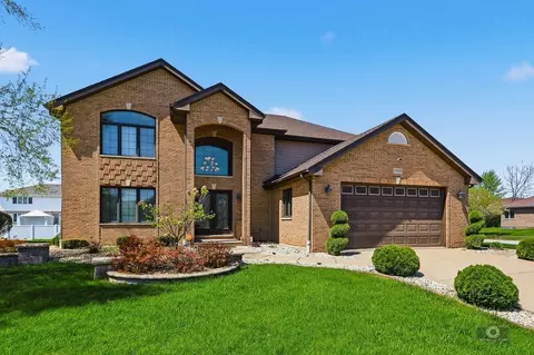 21200 Alessandra Dr, Matteson, IL 60443