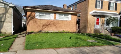 7516 N California Ave, Chicago, IL 60645