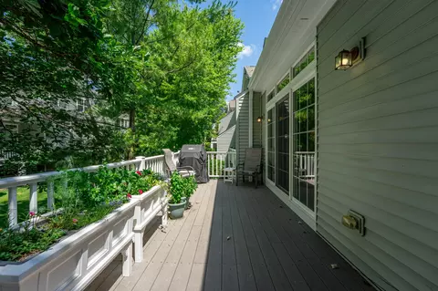 150 Orchards Pass, Bartlett, IL 60103 photo 43