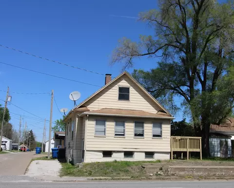 4519 4th Ave, Moline, IL 61265
