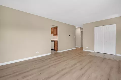Living - 3609 Kingfisher Ln, Rolling Meadows, IL 60008 photo 4 of 4