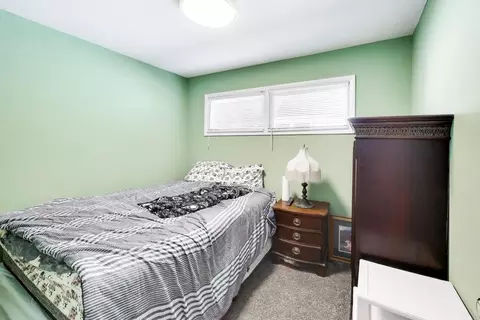 Bedroom - 401 E Lincoln St, Sycamore, IL 60178 photo 2 of 4