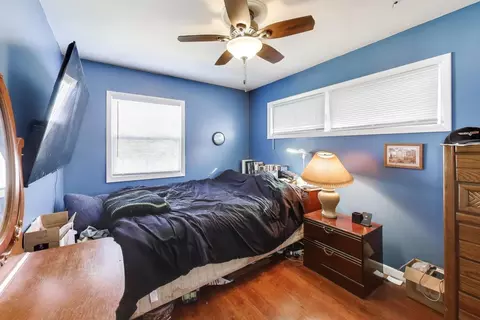 Bedroom - 401 E Lincoln St, Sycamore, IL 60178 photo 1 of 4
