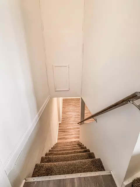 Entry Way - 7241 Beloit Ave, Bridgeview, IL 60455 photo 2 of 3