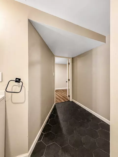 Entry Way - 7241 Beloit Ave, Bridgeview, IL 60455 photo 3 of 3