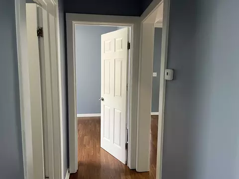Entry Way - 226 N Ohio St, Aurora, IL 60505 photo 1 of 2