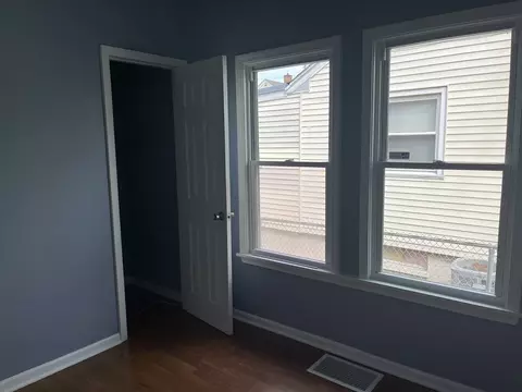 Bedroom - 226 N Ohio St, Aurora, IL 60505 photo 1 of 5
