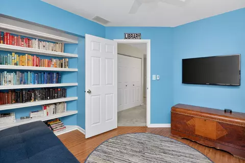 Other - 5459 Elizabeth Pl, Rolling Meadows, IL 60008 photo 2 of 6