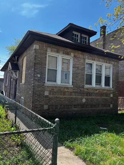 1535 E 74th Pl, Chicago, IL 60619