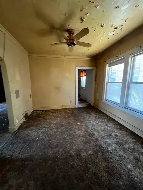 1535 E 74th Pl, Chicago, IL 60619 photo 3