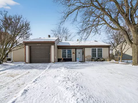 20618 S Driftwood Dr, Frankfort, IL 60423