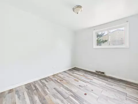 Bedroom - 945 W 115th Pl, Chicago, IL 60643 photo 3 of 5
