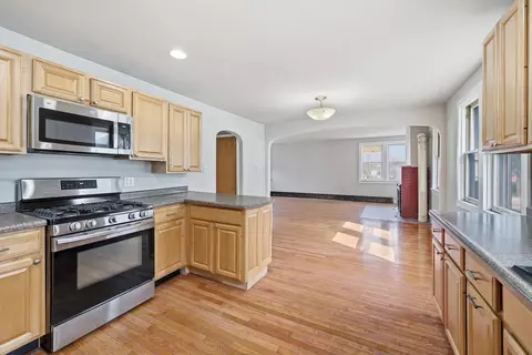 Kitchen - 1426 N Harrison St, Algonquin, IL 60102 photo 1 of 4