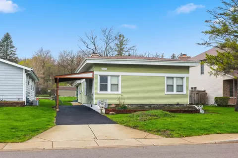 Other - 1426 N Harrison St, Algonquin, IL 60102 photo 2 of 4