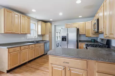 Kitchen - 1426 N Harrison St, Algonquin, IL 60102 photo 3 of 4