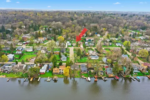View/Area - 1426 N Harrison St, Algonquin, IL 60102 photo 1 of 8