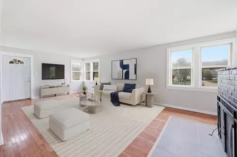 Living - 1426 N Harrison St, Algonquin, IL 60102 photo 1 of 6