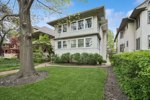 222 N Lombard Ave, Oak Park, IL 60302